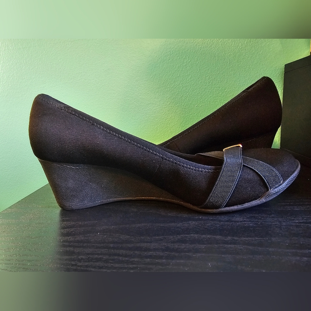 Anne Klein AKSport 'Tabora' Black Wedge Fabric Shoes Women's Size 8M - Picture 6 of 11